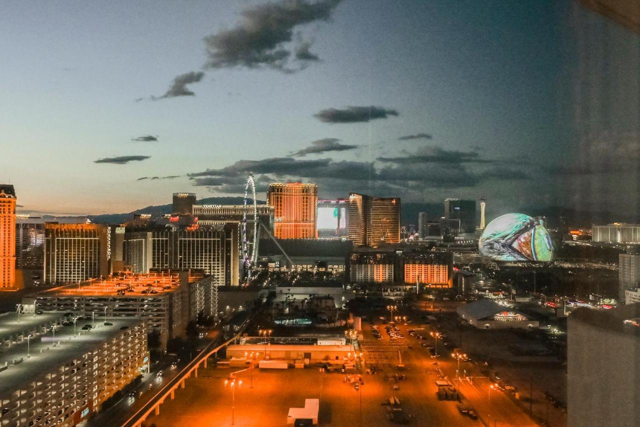 No Resort Fees-Mgm Stripview-Jacuzzi-Formula 1 Track View Лас-Вегас Экстерьер фото